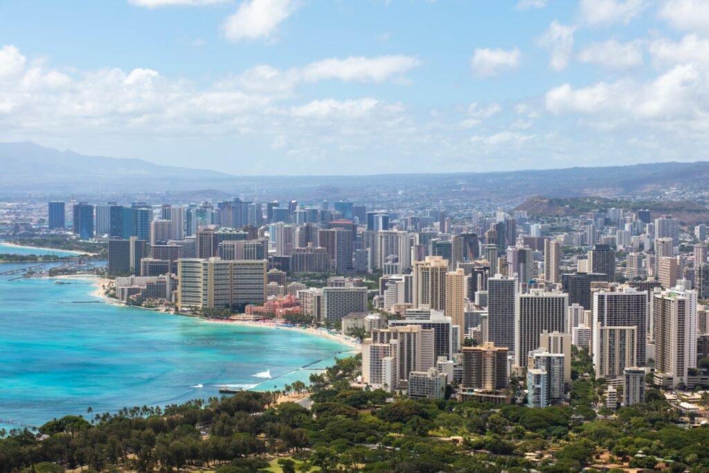 Bus rental with driver in Honolulu